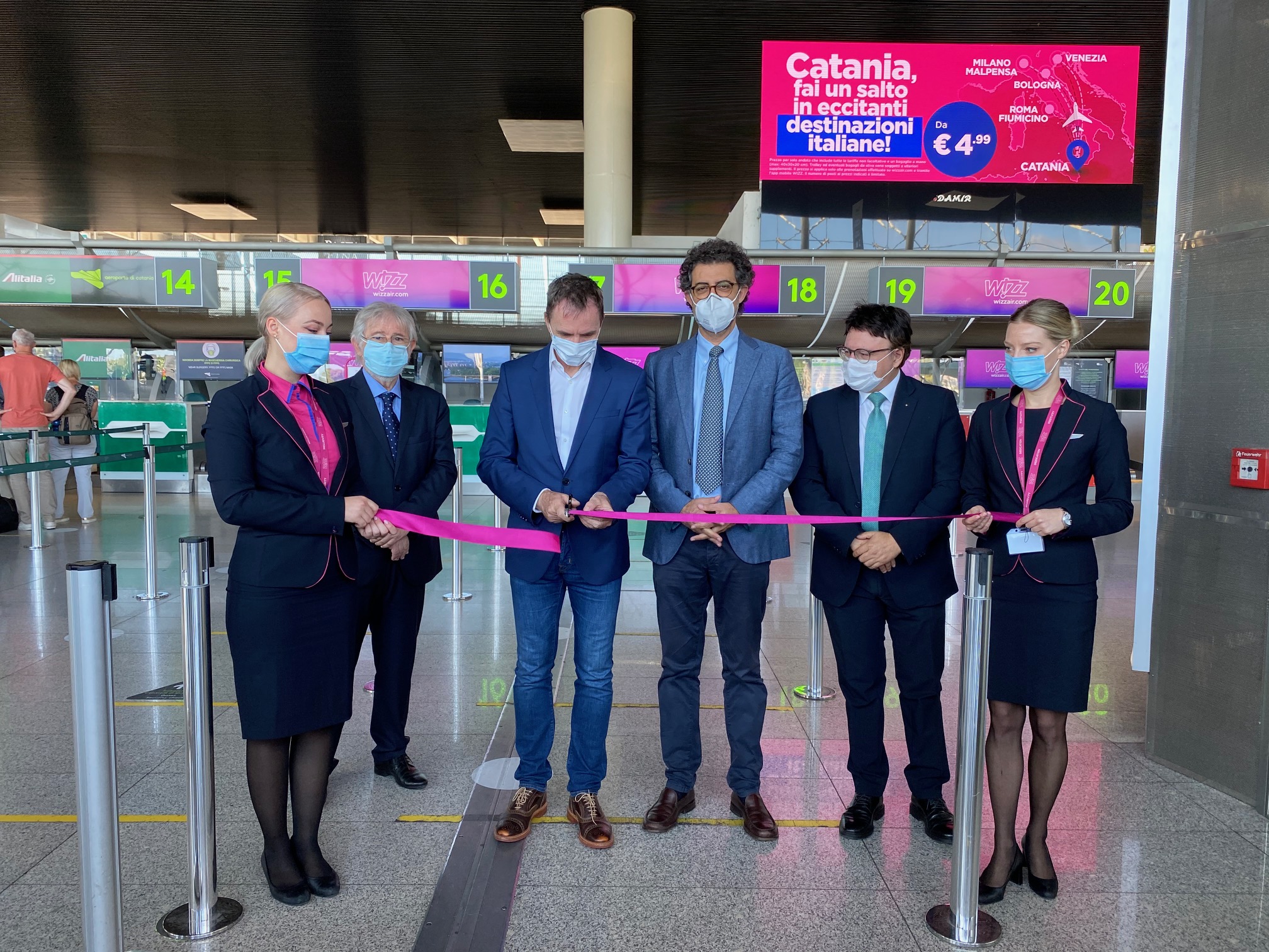 Aeroporto di Catania: taglio del nastro per base Wizz Air